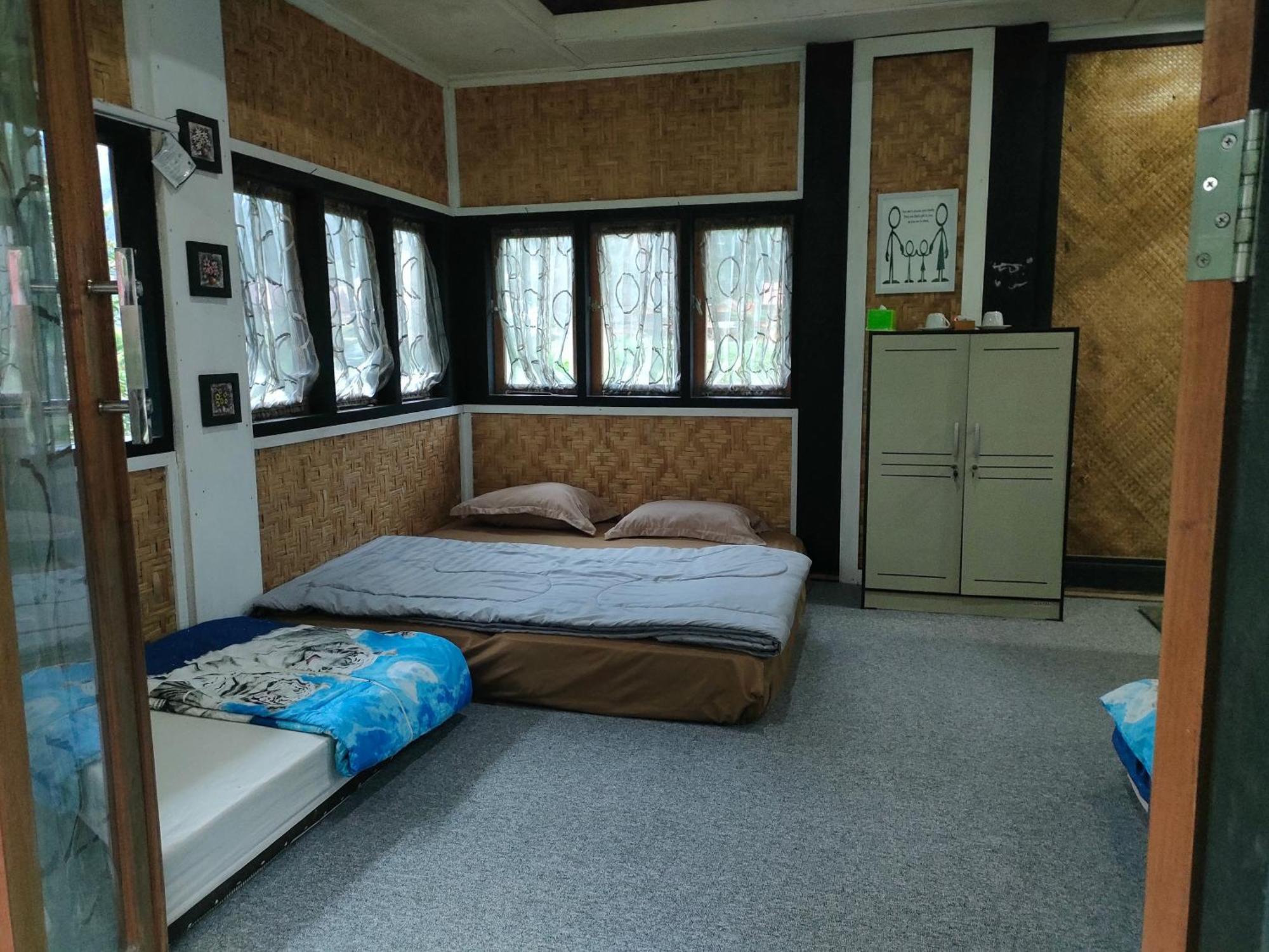 Апартаменты Roemah Abdoe Arau Экстерьер фото
